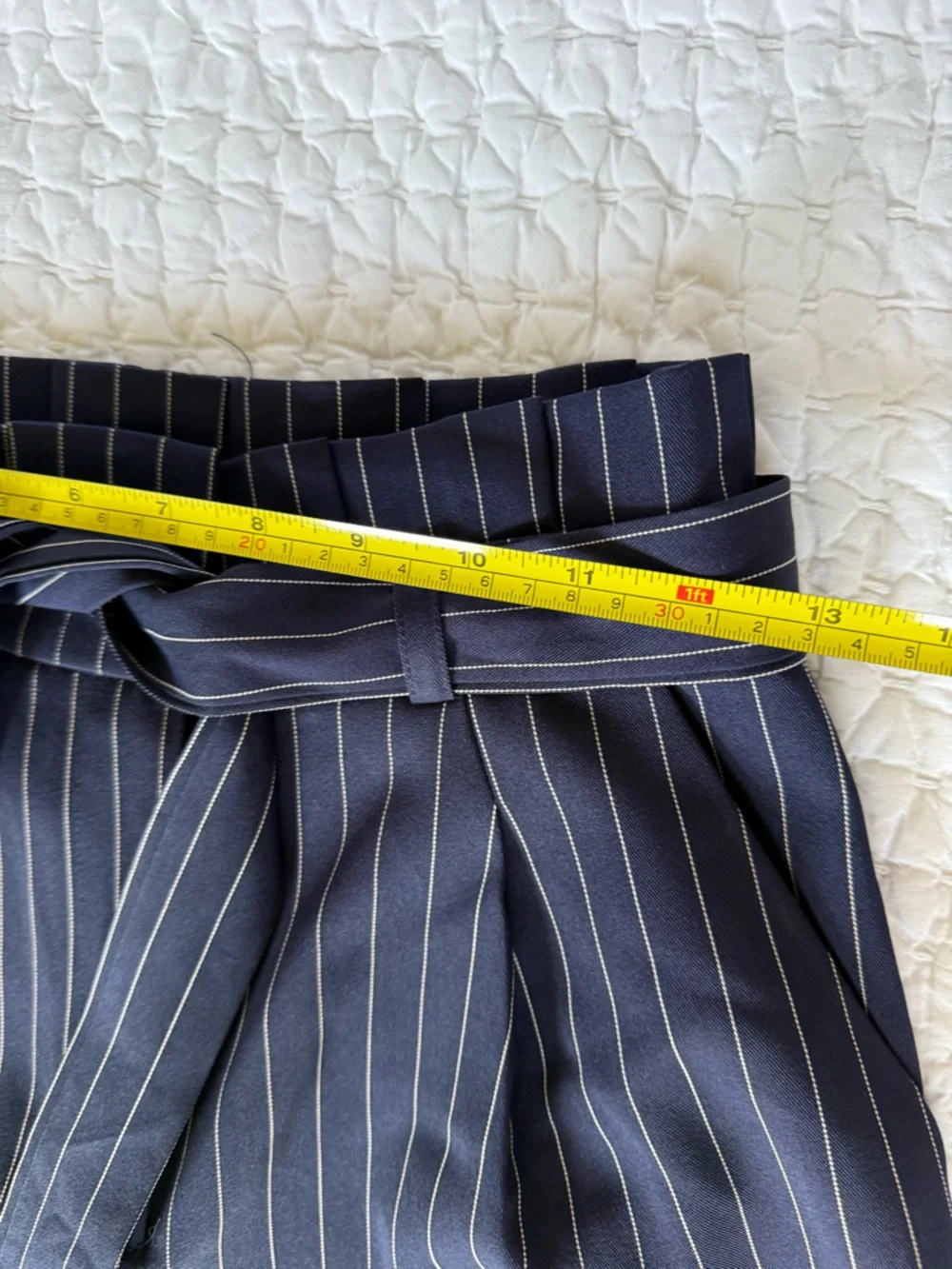 Lulu’s Mason High-Waist Navy Pinstriped Wide Leg Pants with Tie Waist - Picture 4 of 9